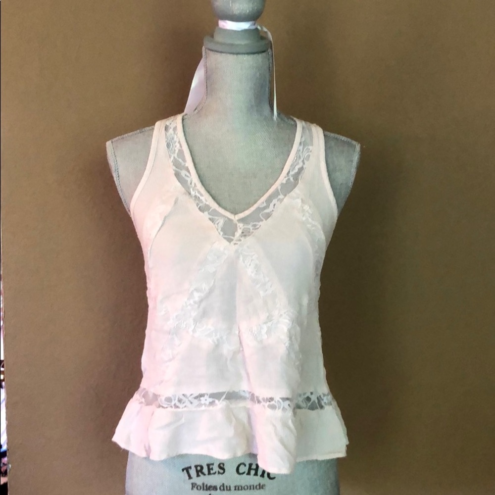 Powdered pink lacy top